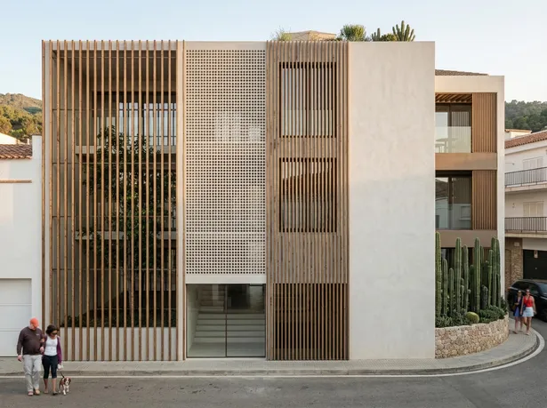 Venta de apartamento de obra nueva con piscina en Tamariu