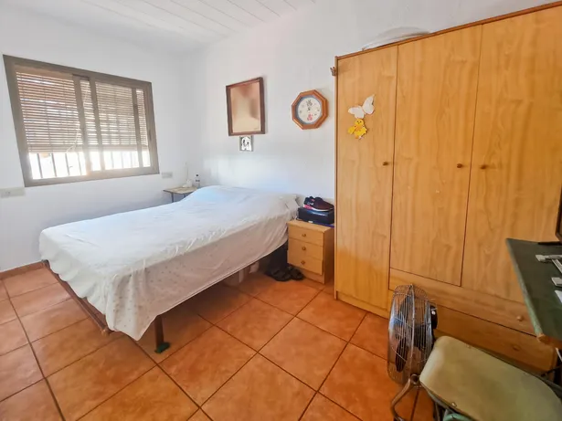 Casa en Can Vilardell con 900m2 de terreno y muchas muchas posibilidades...