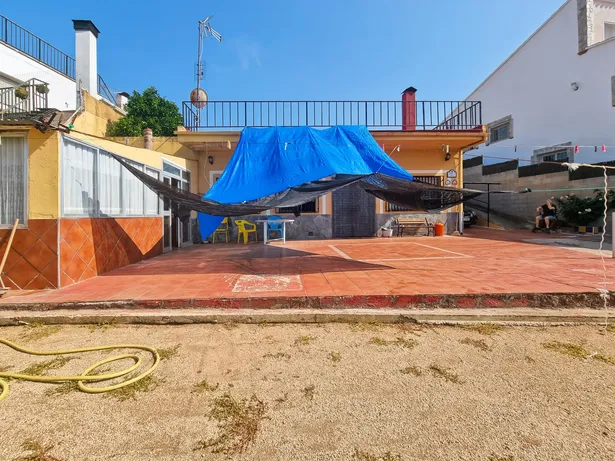 Casa en Can Vilardell con 900m2 de terreno y muchas muchas posibilidades...