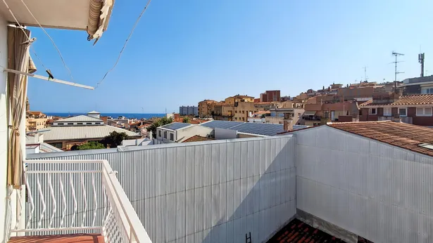 Dúplex amb encant i vistes a la mar en el cor de Canet de Mar