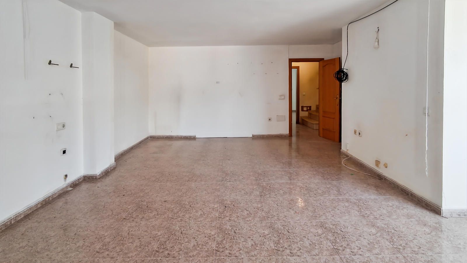 Dúplex en venta en Rocablanca – Espacio, luz y un sinfín de posibilidades