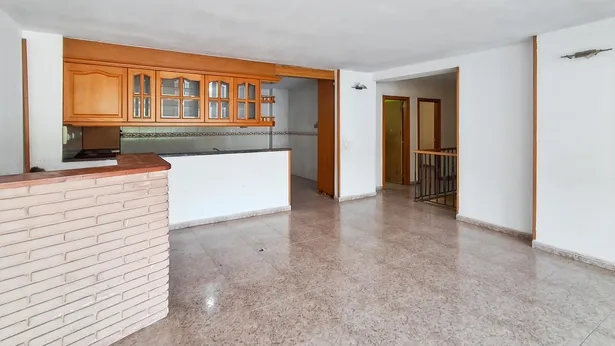 Dúplex en venta en Rocablanca – Espacio, luz y un sinfín de posibilidades