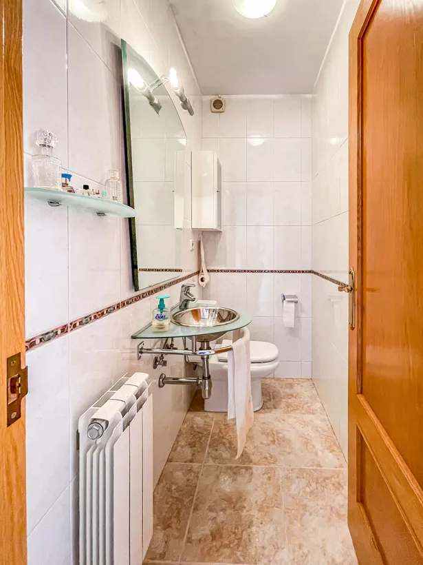 🏡 Casa de cantonada en venda | 6 hab. | 4 banys | Apartament independent | Terrassa solàrium | Centre d'Argentona (Zona CAP)