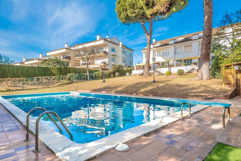 таунхаус на продажу Calella De Palafrugell, Girona. Ref: 3133. CORREDOR MATÓ