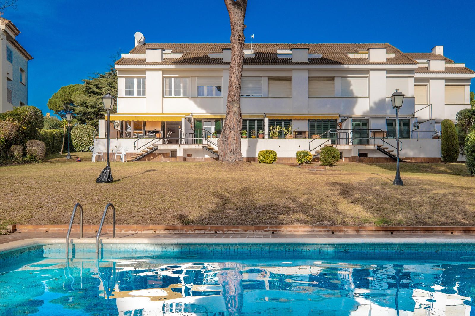 Casa con vistas al mar, jardín y piscina en Calella de Palafrugell