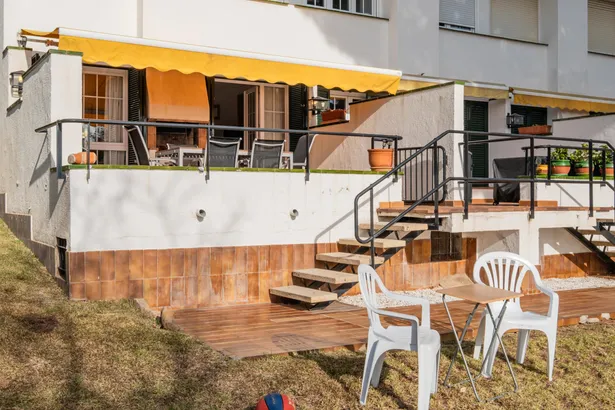 Casa con vistas al mar, jardín y piscina en Calella de Palafrugell