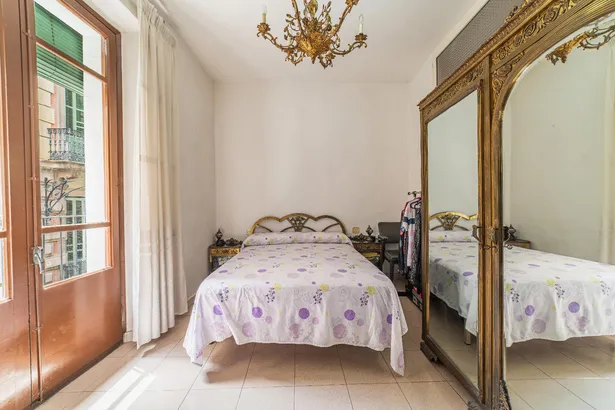 Piso en venta en el centro de Barcelona.