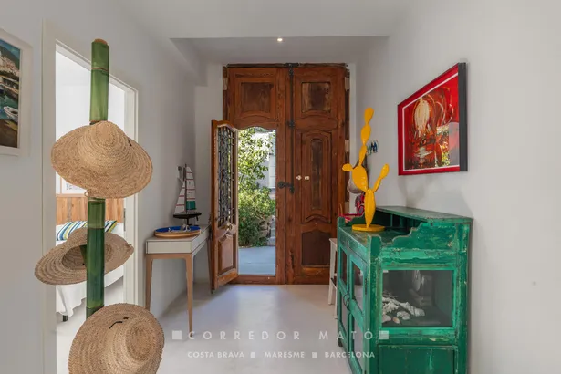 Exclusiva casa contemporània amb vistes panoràmiques i al mar a Tamariu.
