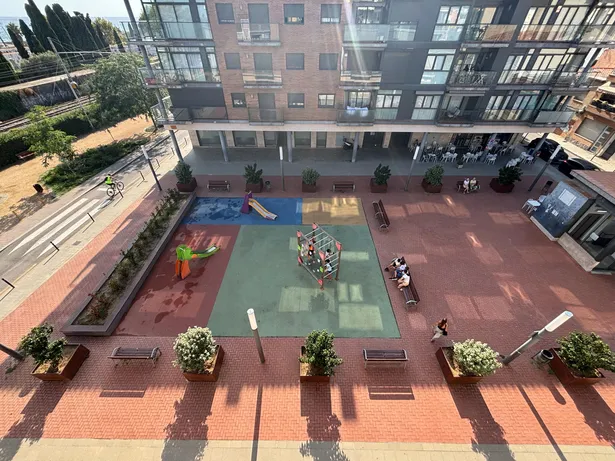 FANTÀSTIC DÚPLEX EN PRIMERA LÍNIA DE MAR – CALELLA