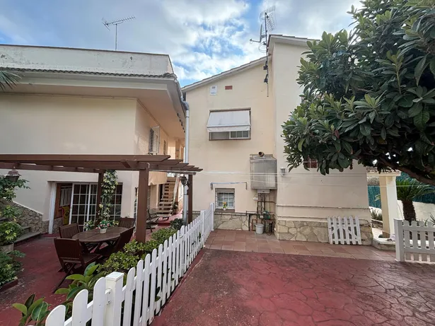 🏡 CASA SEMINOVA AMB VISTA A LA MAR A ARENYS DE MAR