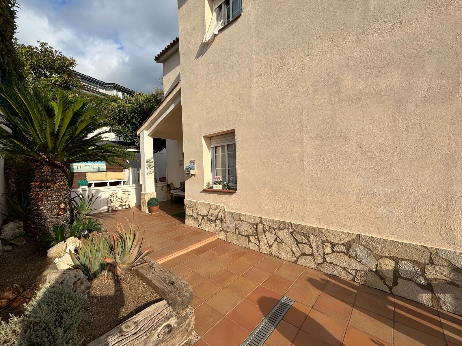 🏡 CASA SEMINOVA AMB VISTA A LA MAR A ARENYS DE MAR
