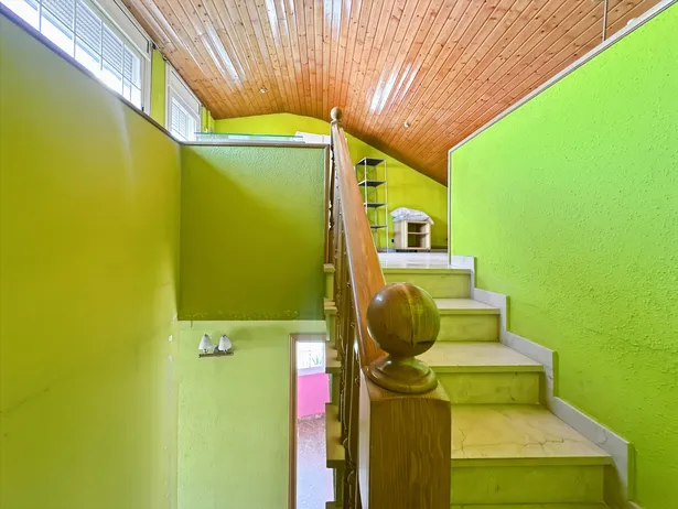 Casa amb terrasses, xemeneia i ampli garatge en Tres Torres, Granollers