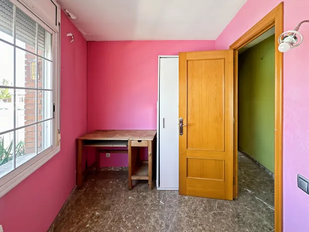 Casa amb terrasses, xemeneia i ampli garatge en Tres Torres, Granollers