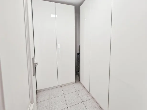 Casa pareada esquinera en parcela de 300 m² que se distribuye en varias plantas en Sant Andreu de Llavaneres