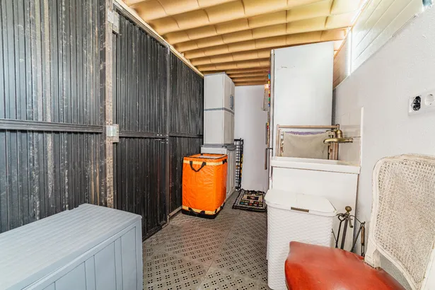 Casa de poble reformada a Argentona: llum, espai i terrassa