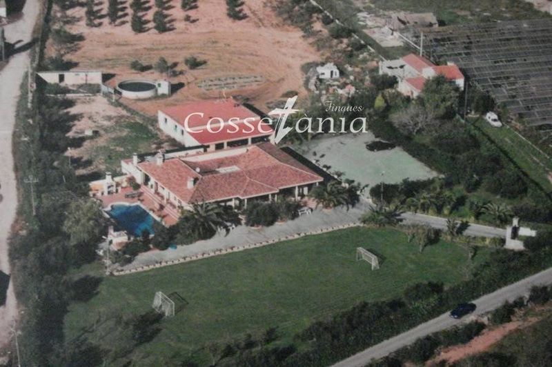 Chalet Independiente en venta Santa Oliva, Tarragona. Ref: 1094. Finques Cossetània S.C.P.