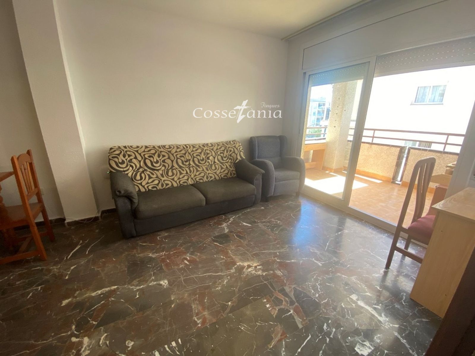 VENTA DE PISO EN SEGUR DE CALAFELL DE 3 HABITACIONES - A TAN SOLO 300 MTS DE LA PLAYA