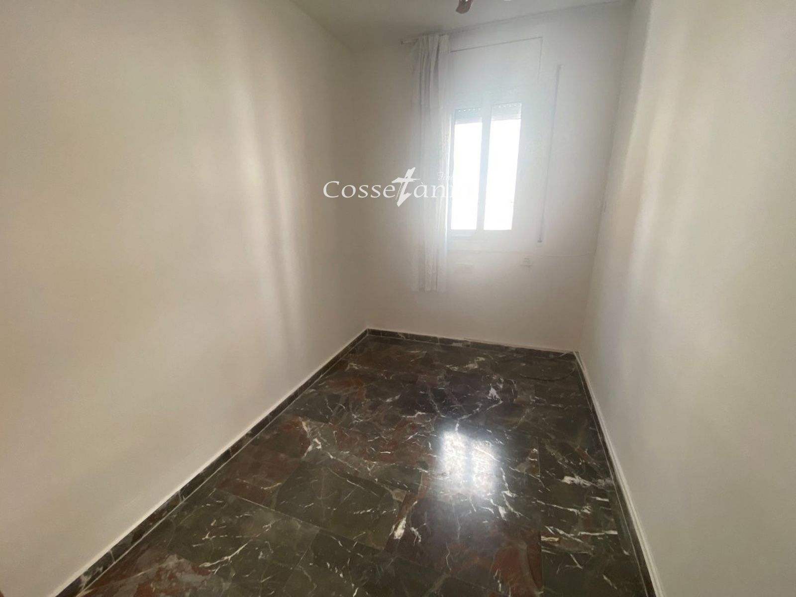 VENTA DE PISO EN SEGUR DE CALAFELL DE 3 HABITACIONES - A TAN SOLO 300 MTS DE LA PLAYA