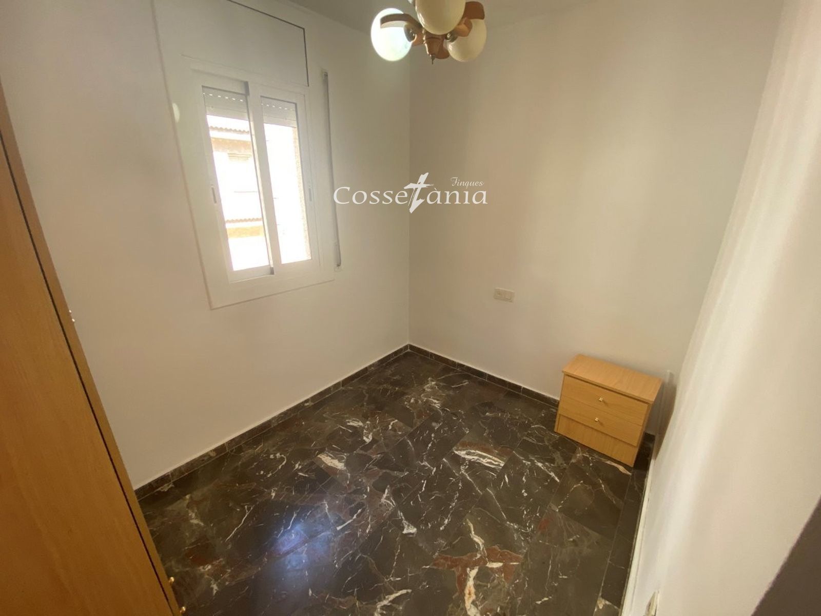 VENTA DE PISO EN SEGUR DE CALAFELL DE 3 HABITACIONES - A TAN SOLO 300 MTS DE LA PLAYA