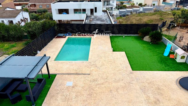 Chalet Independiente en venta Segur De Calafell, Tarragona. Ref: 1431. Finques Cossetània S.C.P.