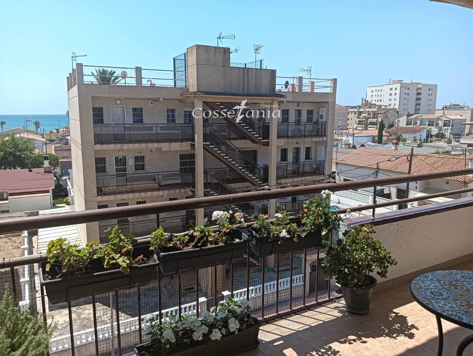 Bonito piso de dos habitaciones  en  Cunit playa