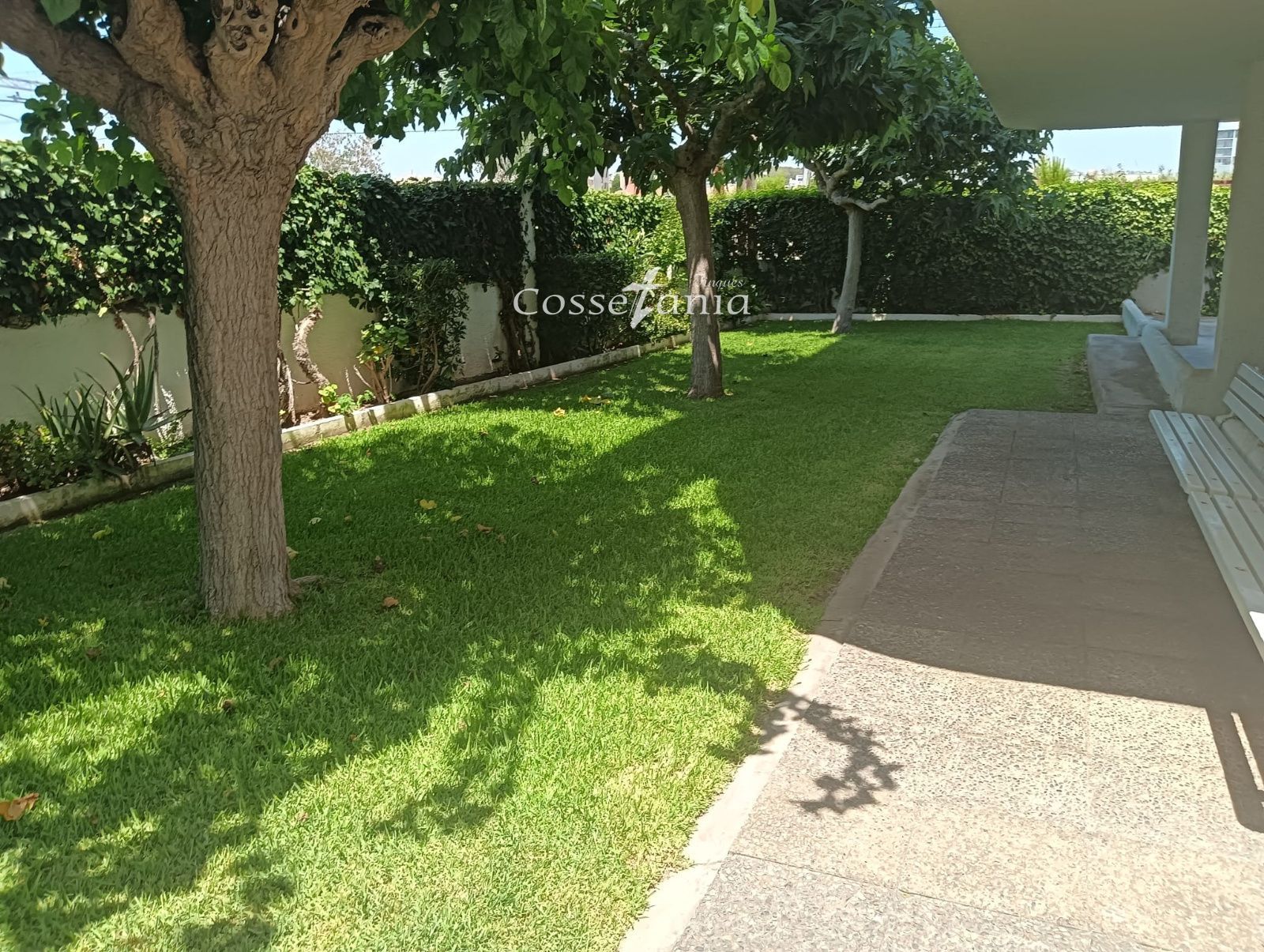 Bonito piso de dos habitaciones  en  Cunit playa