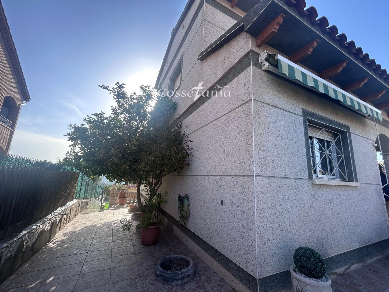 CASA INDEPENDIENTE EN OASIS PARK EL VENDRELL