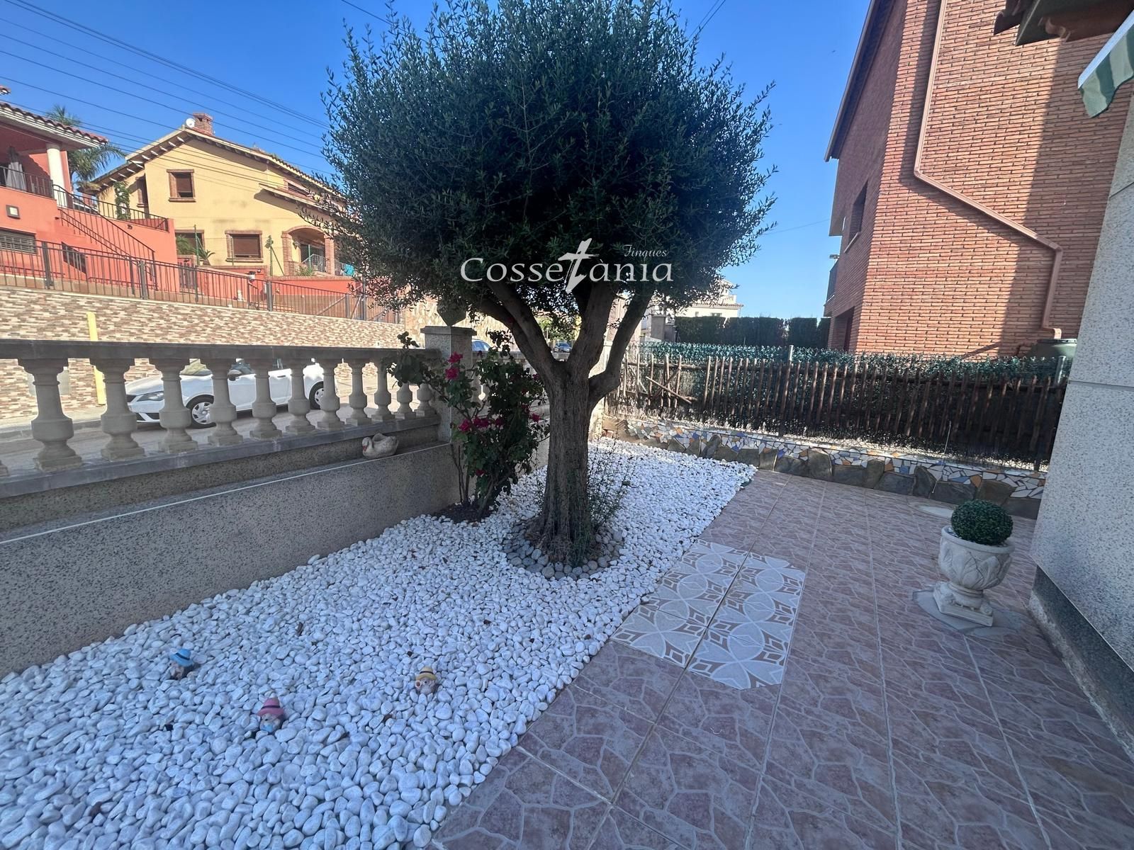 CASA INDEPENDIENTE EN OASIS PARK EL VENDRELL