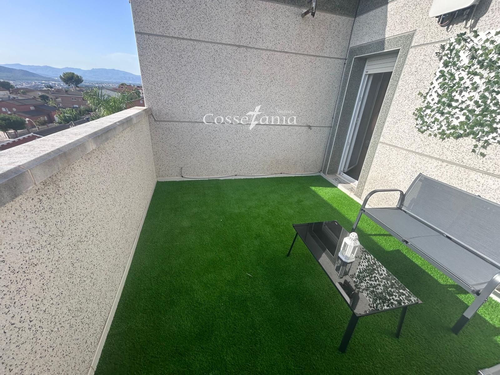 CASA INDEPENDIENTE EN OASIS PARK EL VENDRELL