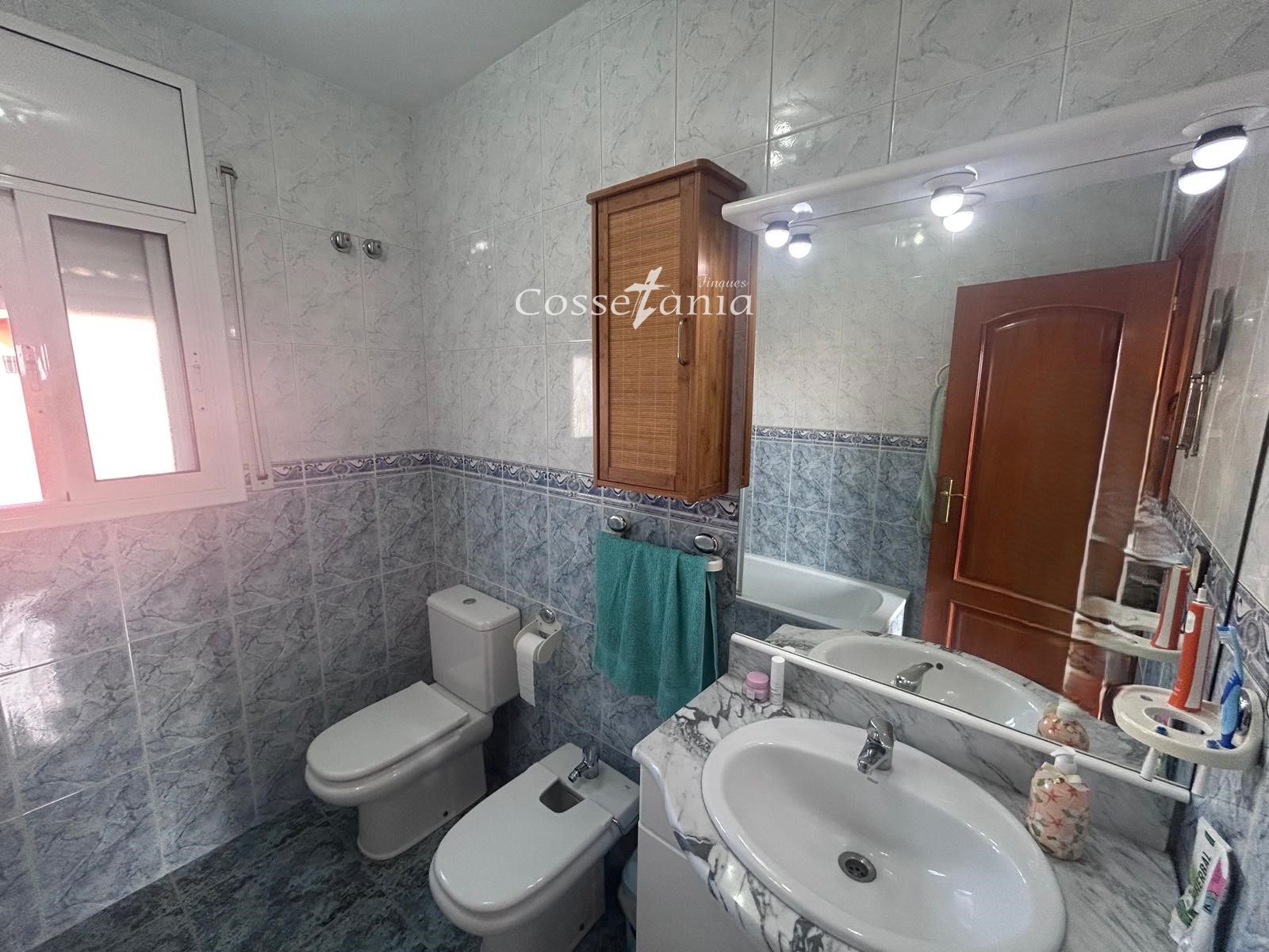 CASA INDEPENDIENTE EN OASIS PARK EL VENDRELL