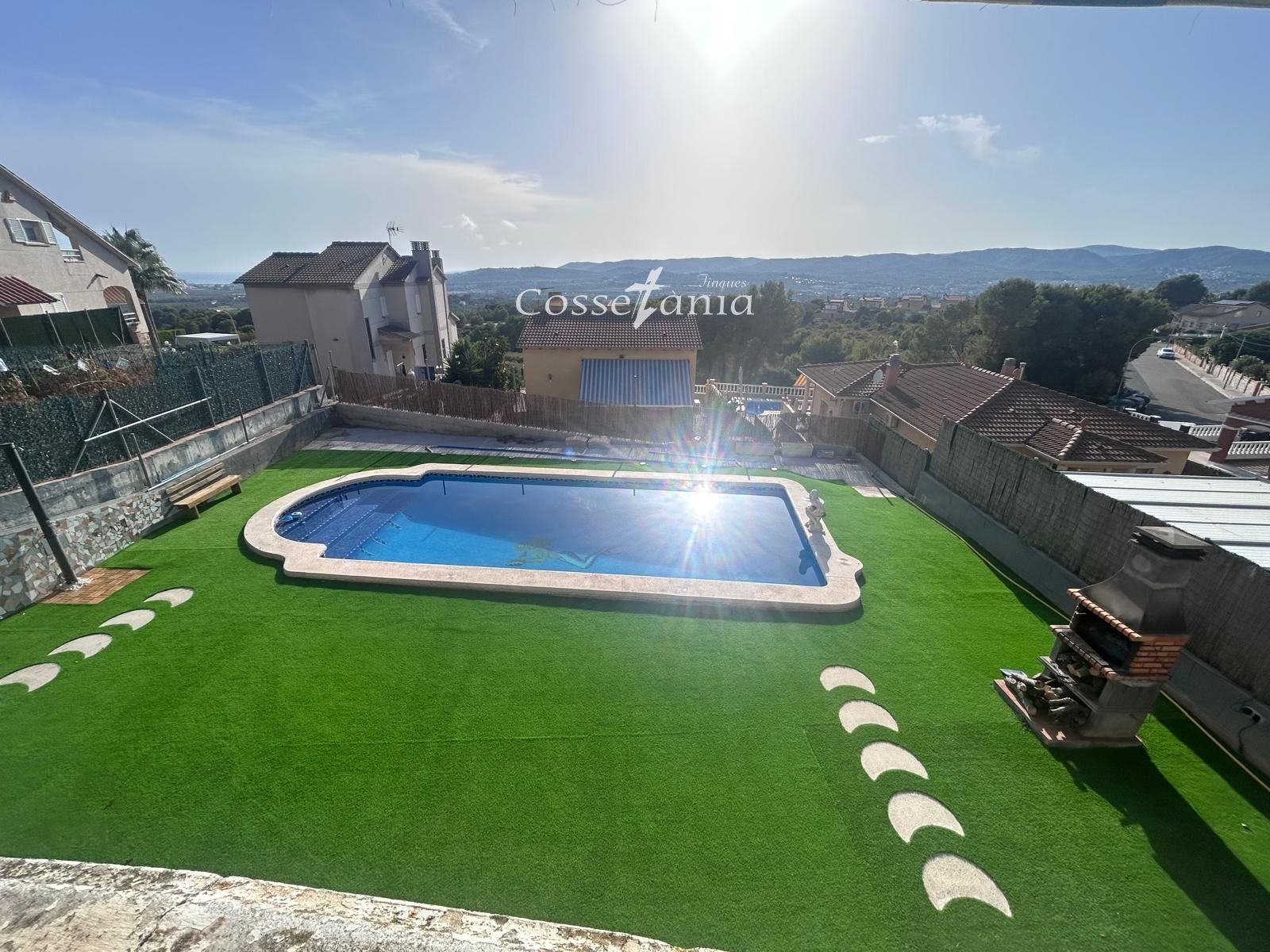 CASA INDEPENDIENTE EN OASIS PARK EL VENDRELL