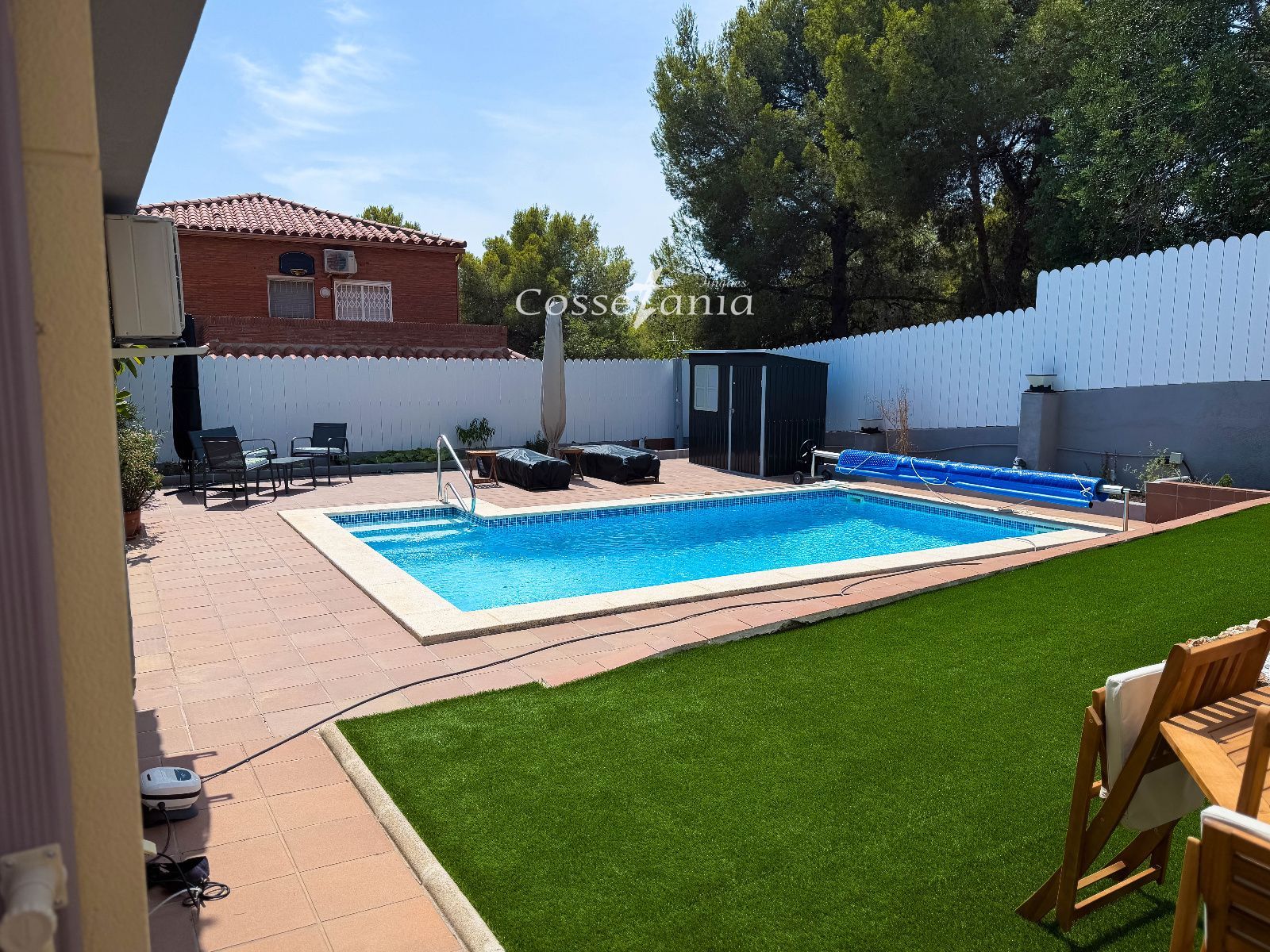 Piscina - Chalet de 6 hab. con piscina y placas solares