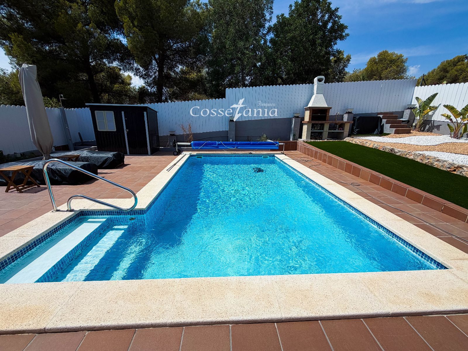 Piscina - Chalet de 6 hab. con piscina y placas solares