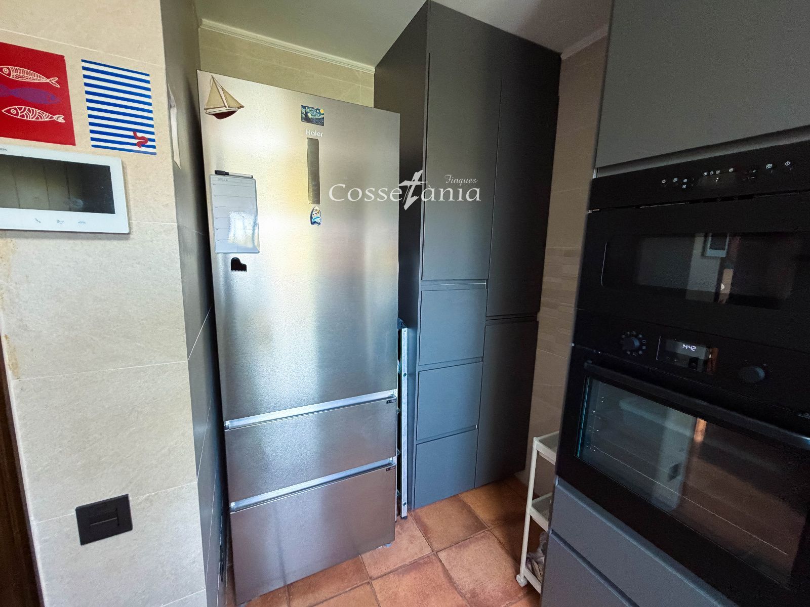 Cocina - Chalet de 6 hab. con piscina y placas solares