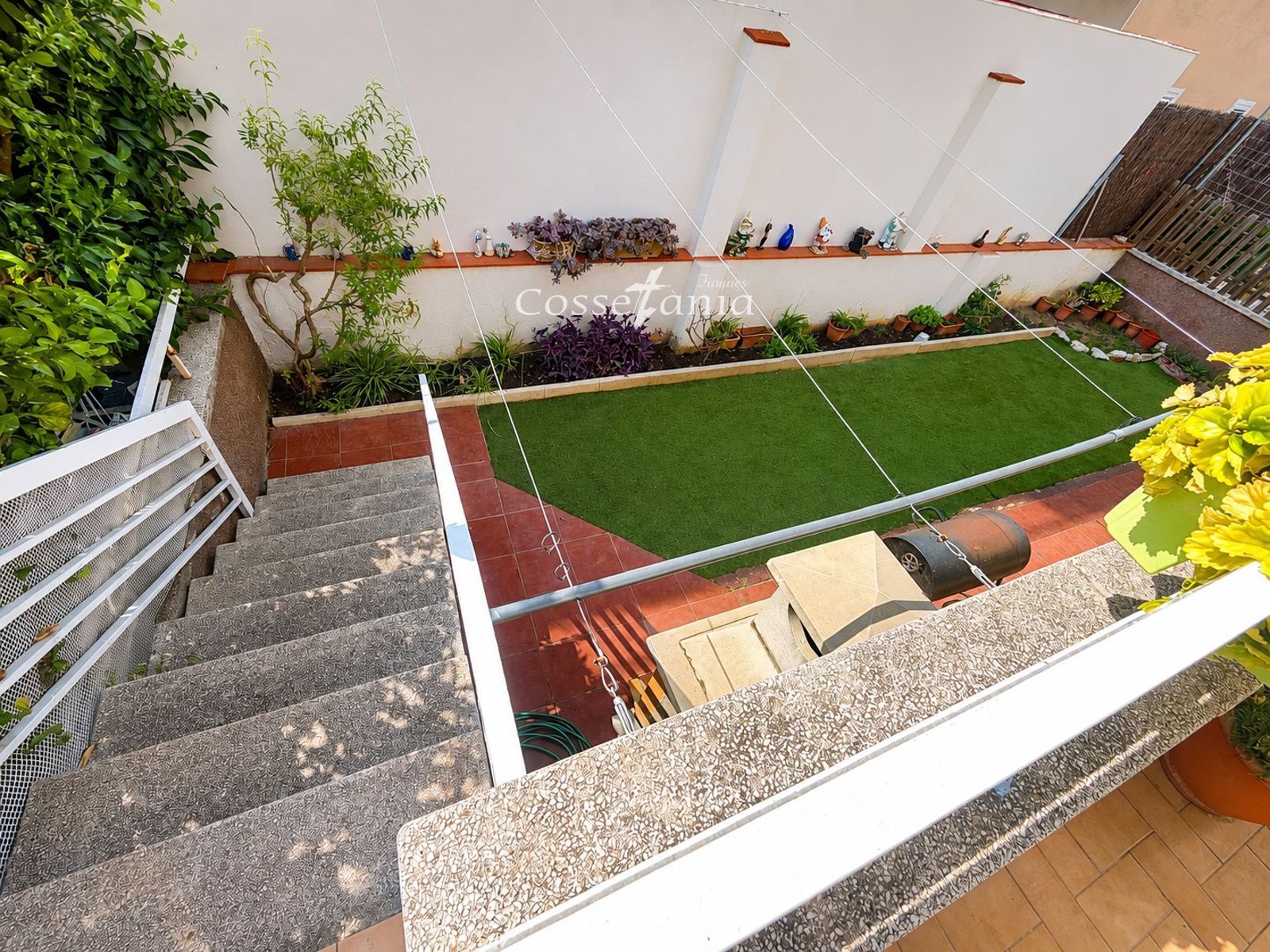 Planta baja con gran terraza, parking y trastero a pocos metros de la playa