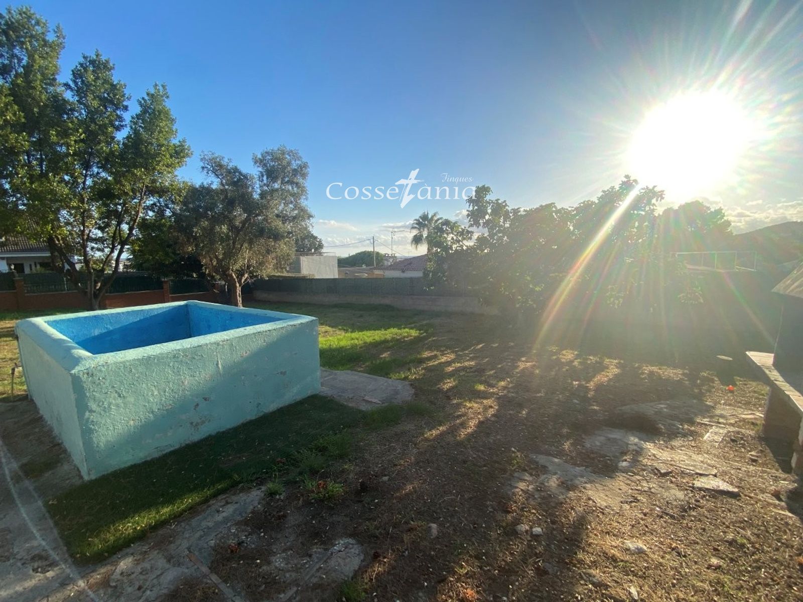VENTA DE PARCELA EN SEGUR DE CALAFELL . CERCA DE SERVICIOS Y A TAN SOLO 650 MTS DE LA PLAYA