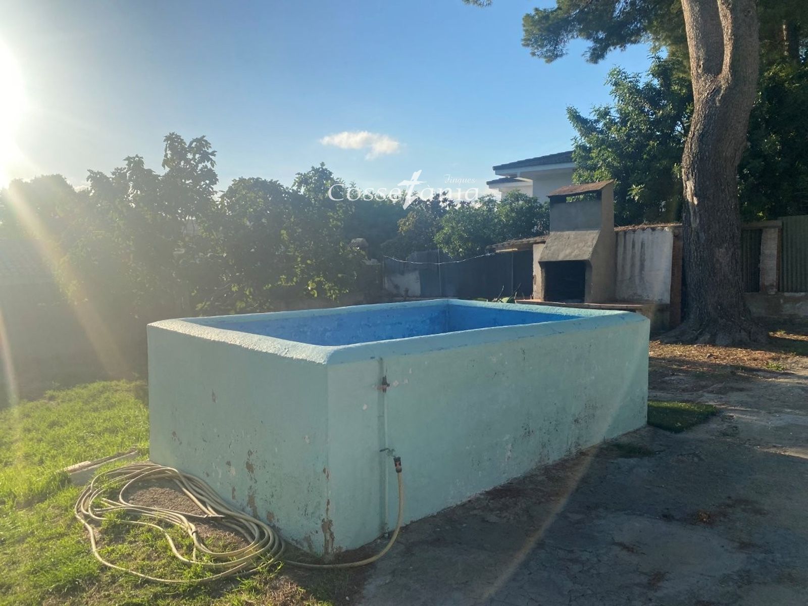 VENTA DE PARCELA EN SEGUR DE CALAFELL . CERCA DE SERVICIOS Y A TAN SOLO 650 MTS DE LA PLAYA