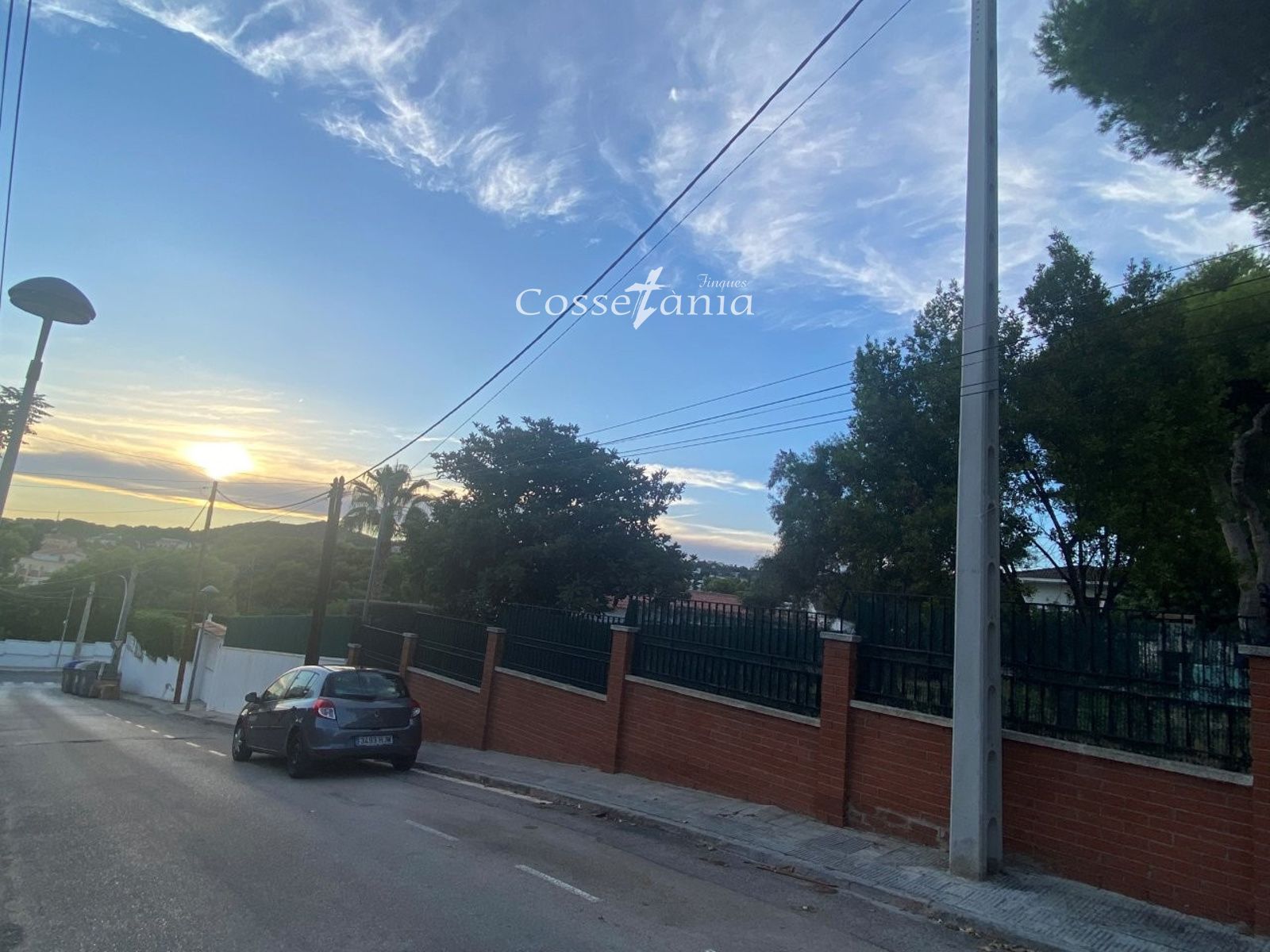 VENTA DE PARCELA EN SEGUR DE CALAFELL . CERCA DE SERVICIOS Y A TAN SOLO 650 MTS DE LA PLAYA