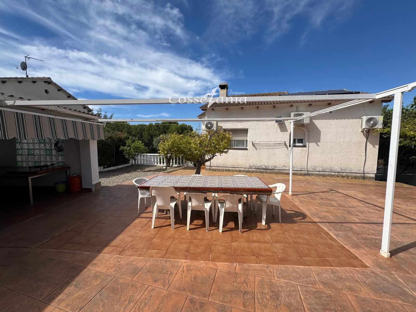 Chalet Independiente en venta en La Pobla de Montornes, Tarragona - Foto 4