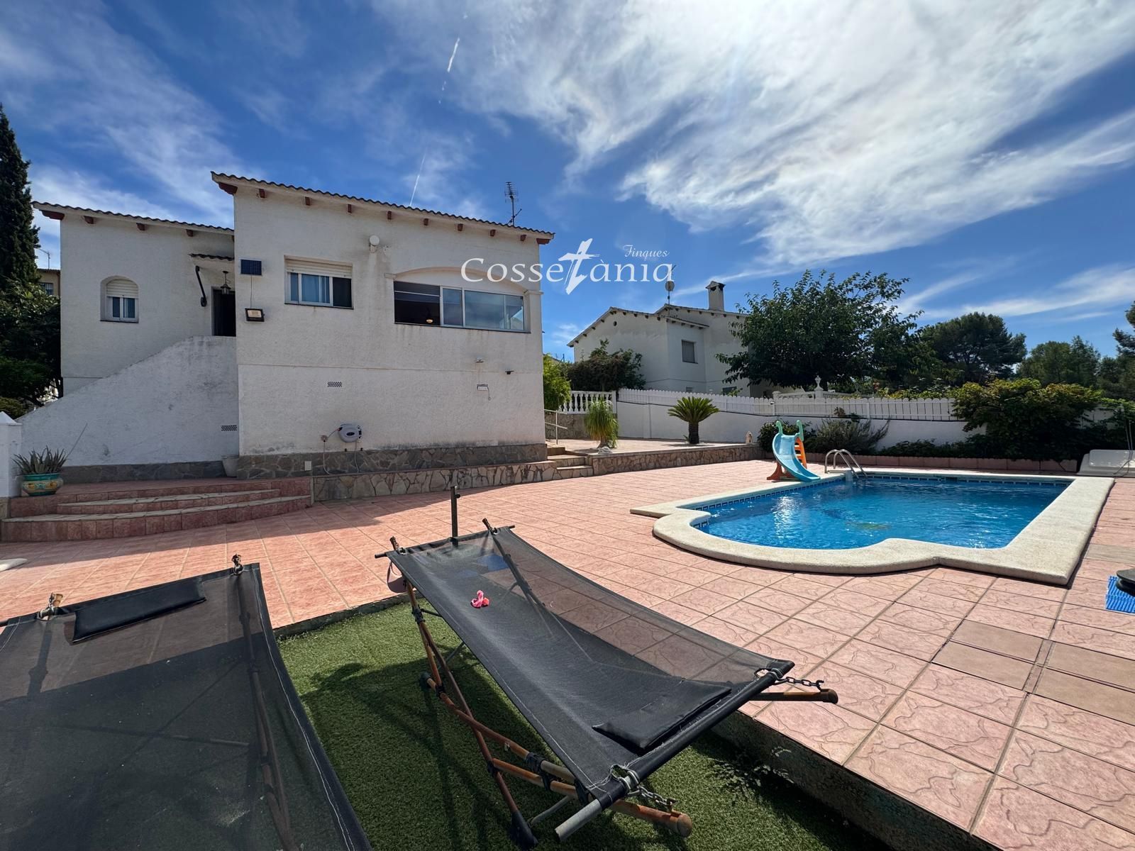 Chalet Independiente en venta en La Pobla de Montornes, Tarragona - Foto 2