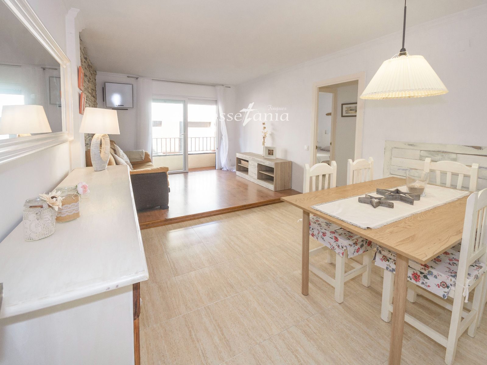 salon-comedor - PISO CENTRICO COMPLETAMENTE REFORMADO CERCA DEL MAR!