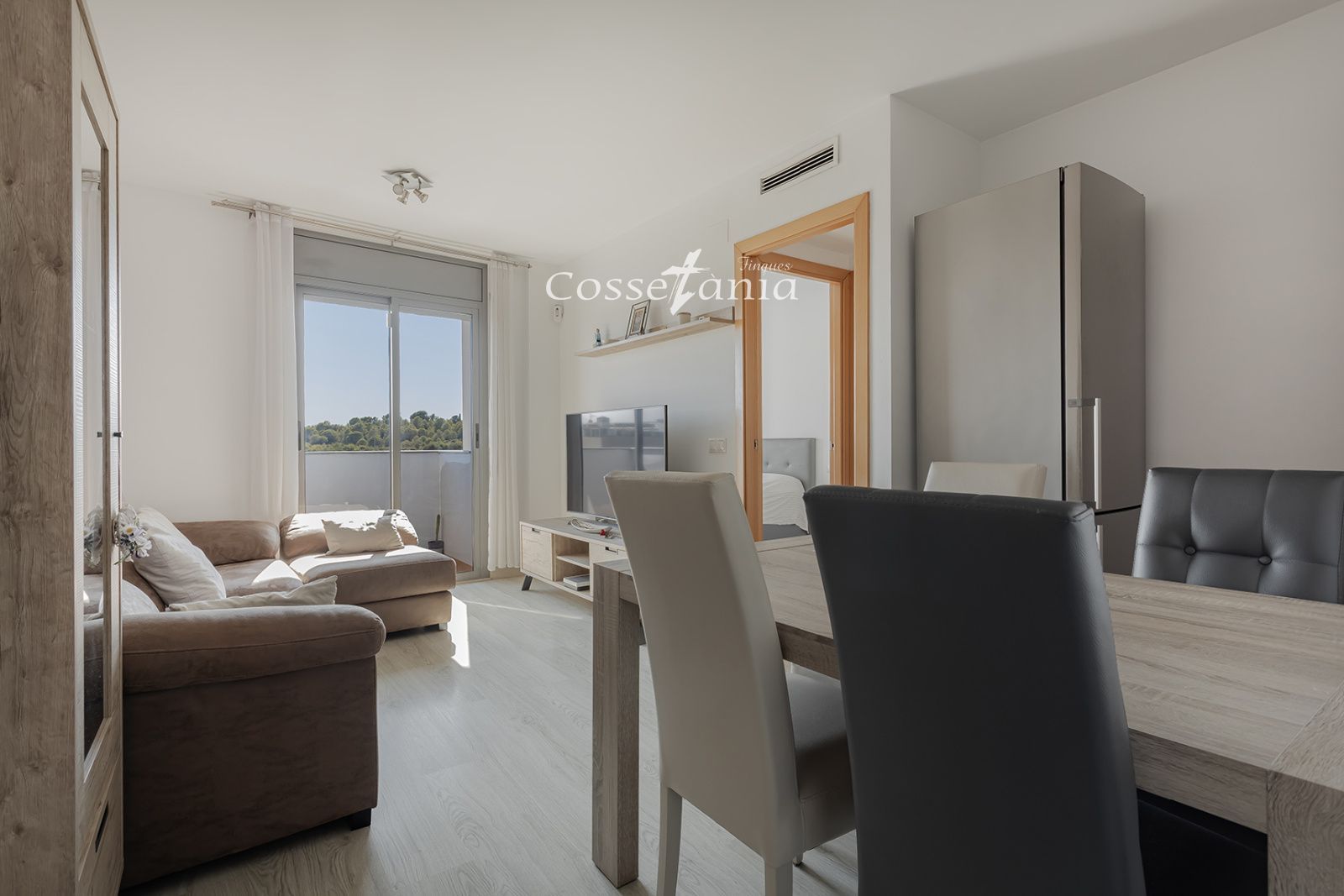 Piso con solárium privado, garaje y vistas al mar en Calafell Pueblo - Foto 2