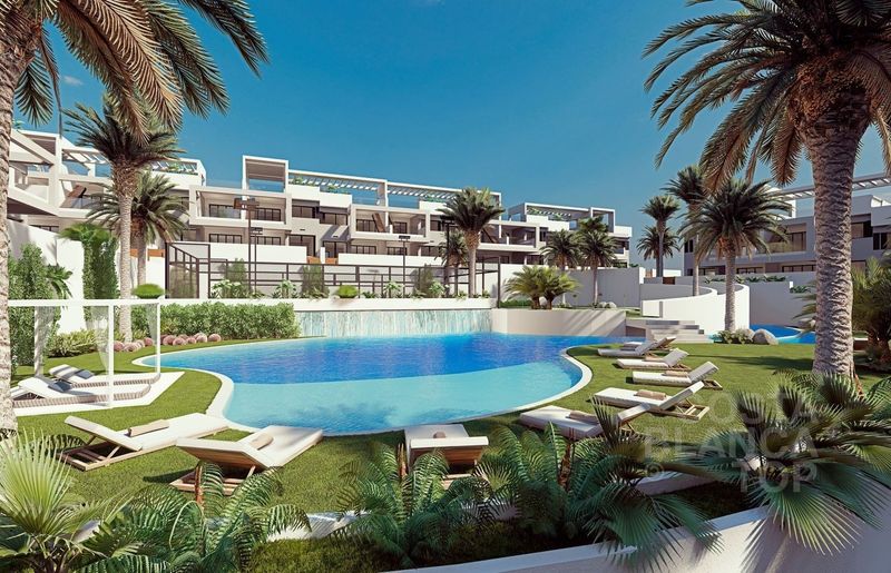 Piso en venta Torrevieja, Alicante. Ref: 1304. COSTABLANCA TOP 