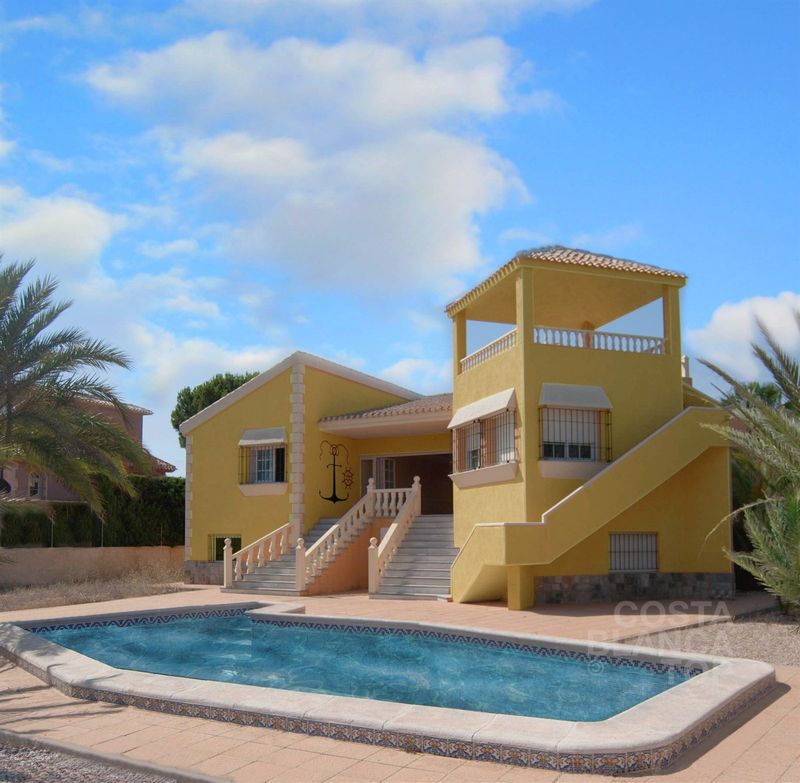 Chalet Independiente en venta La Manga del Mar Menor, Murcia. Ref: 1720. COSTABLANCA TOP 