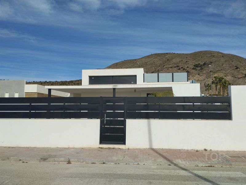 Chalet Independiente en venta Fortuna, Murcia. Ref: 1859. COSTABLANCA TOP 