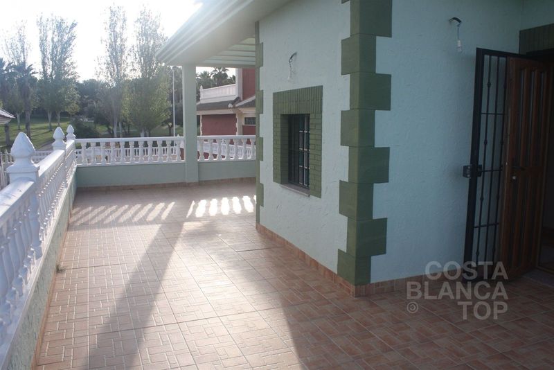 Chalet Independiente en venta Torrevieja, Alicante. Ref: 2003. COSTABLANCA TOP 