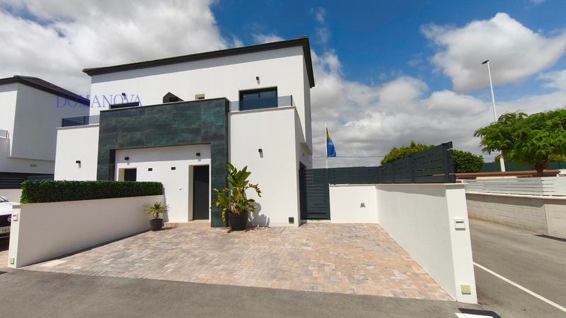 Adosado en venta Gran Alacant, Alicante. Ref: 1683. ANASTASIIA DOMANOVA