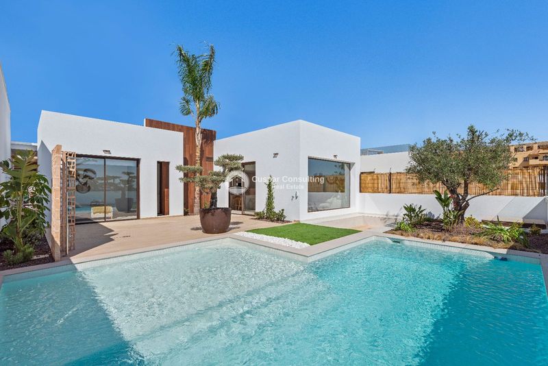 Detached Villa for sale Los Alcazares, Murcia. Ref: 1058. Cuspar Consulting Real Estate