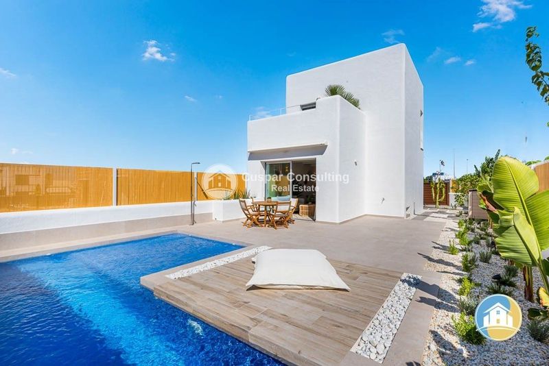 Detached Villa for sale Los Alcazares, Murcia. Ref: 1059. Cuspar Consulting Real Estate