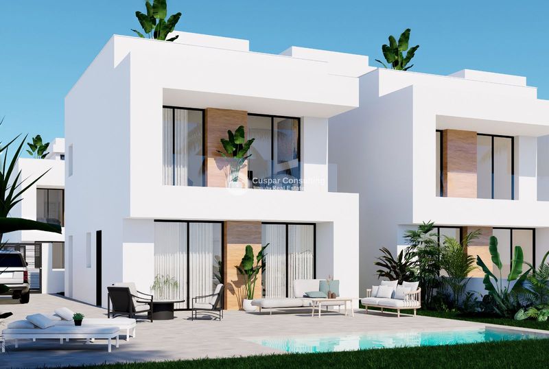 Detached Villa for sale La Zenia, Alicante. Ref: 1305. Cuspar Consulting Real Estate